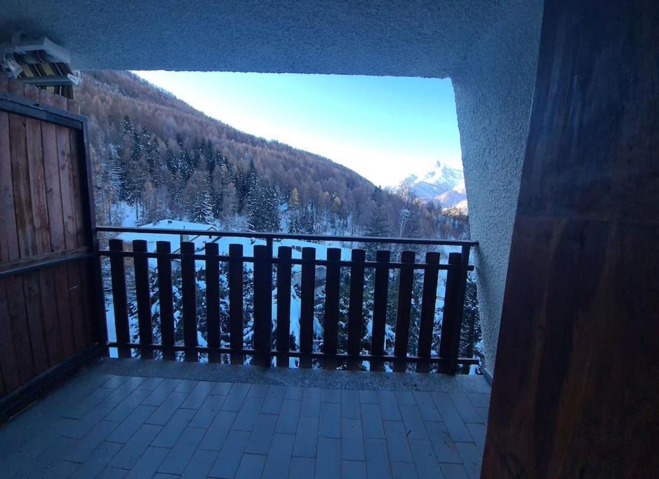 Appartamento Con Vista - Nuova Ristrutturazione Oulx Extérieur photo